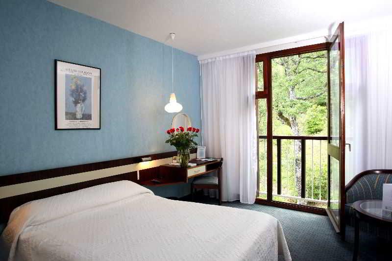 Villa Borghese, The Originals Relais Gréoux-les-Bains Exterior foto